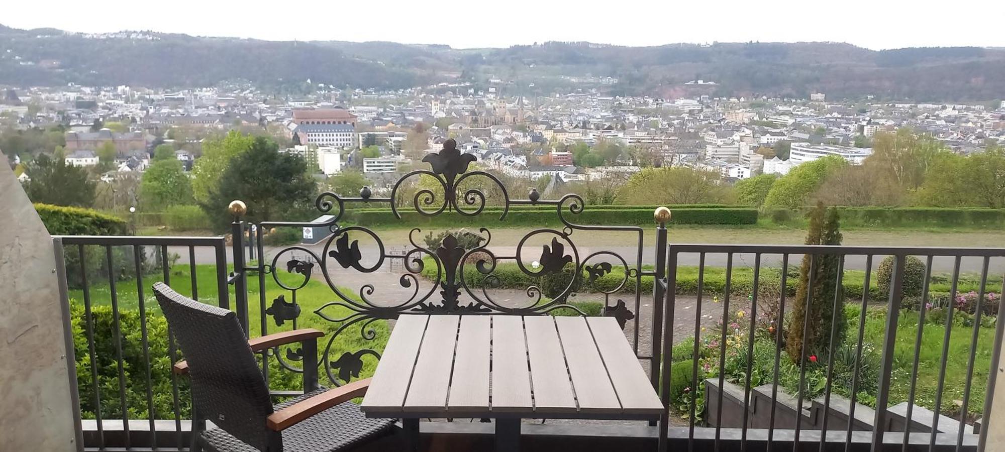 Ferienwohnungen Petrisberg Trier Exteriör bild