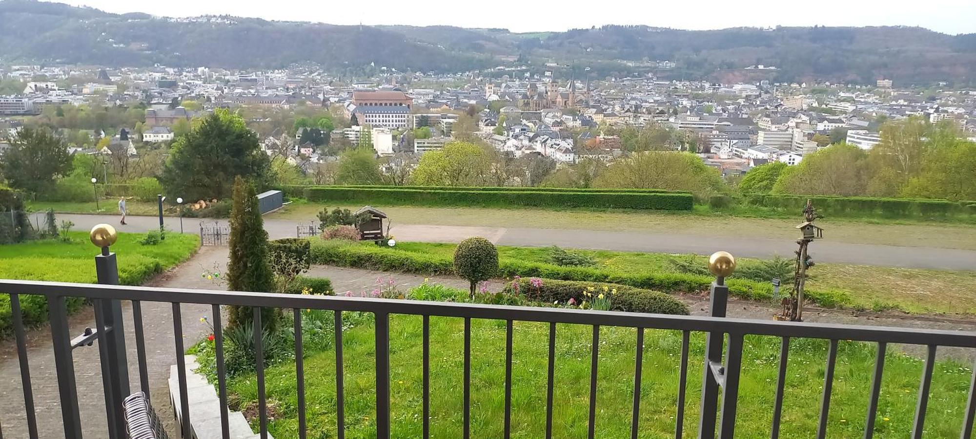 Ferienwohnungen Petrisberg Trier Exteriör bild